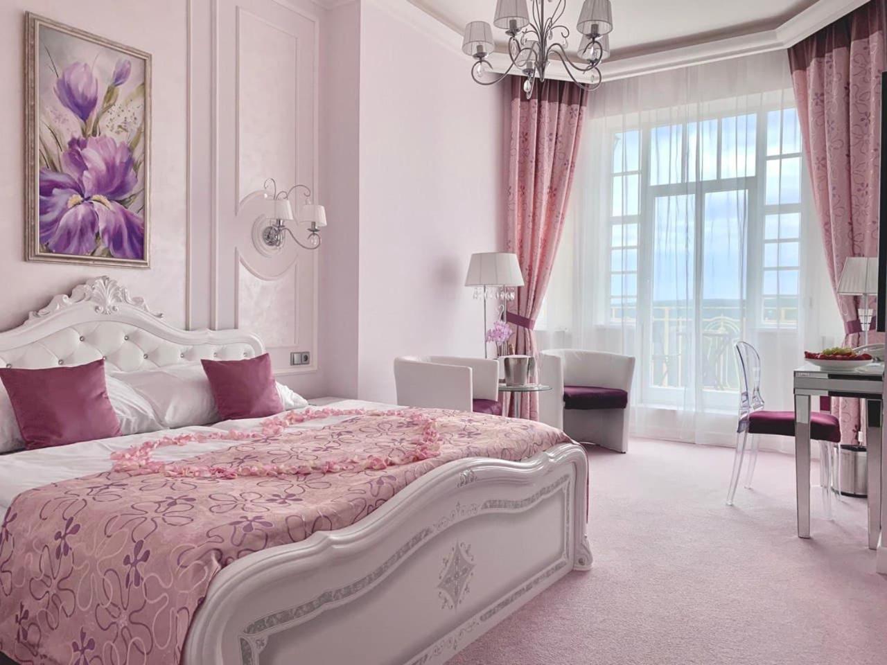 Hotel Katerina 兹诺伊莫 外观 照片