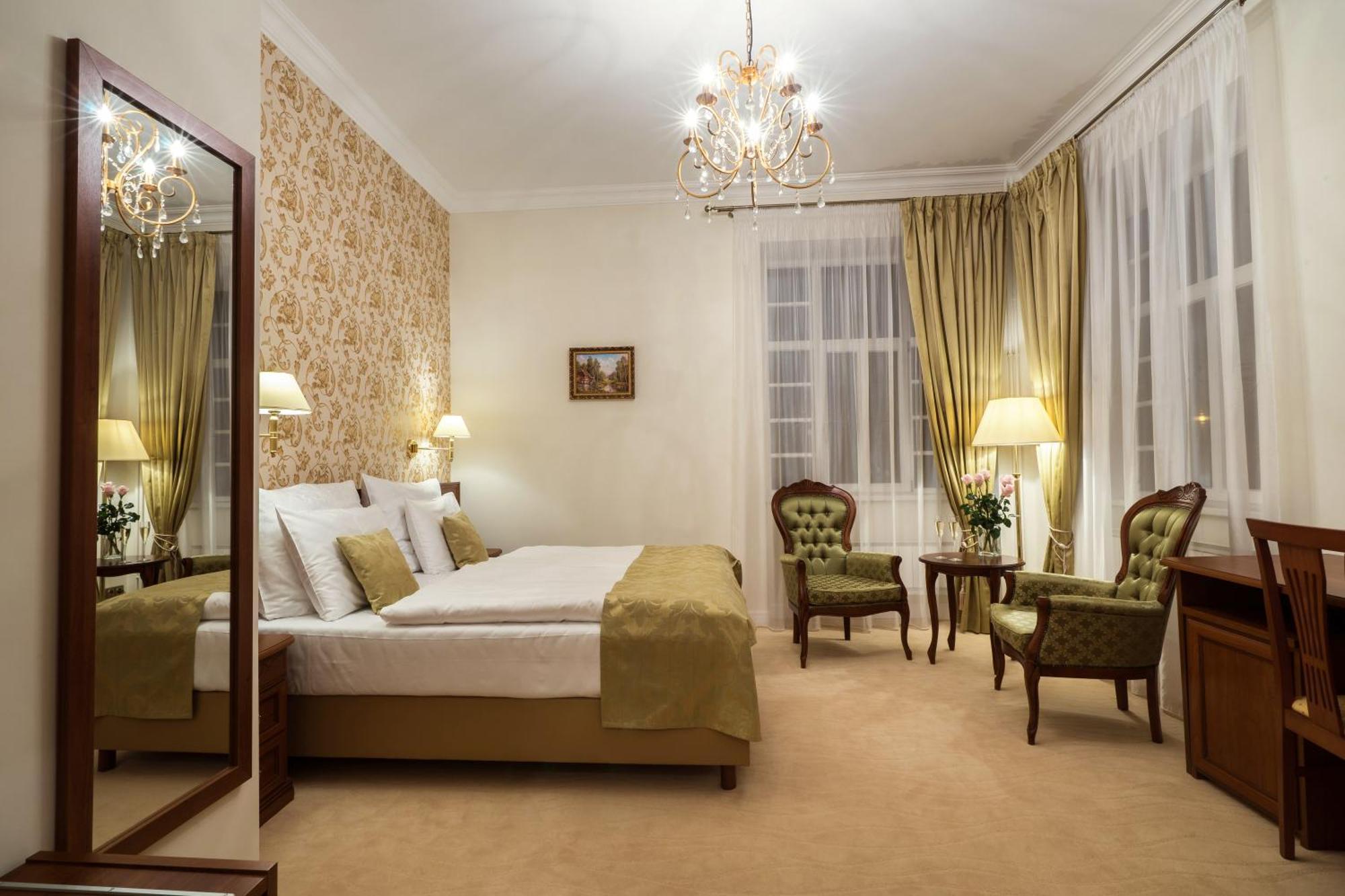 Hotel Katerina 兹诺伊莫 外观 照片