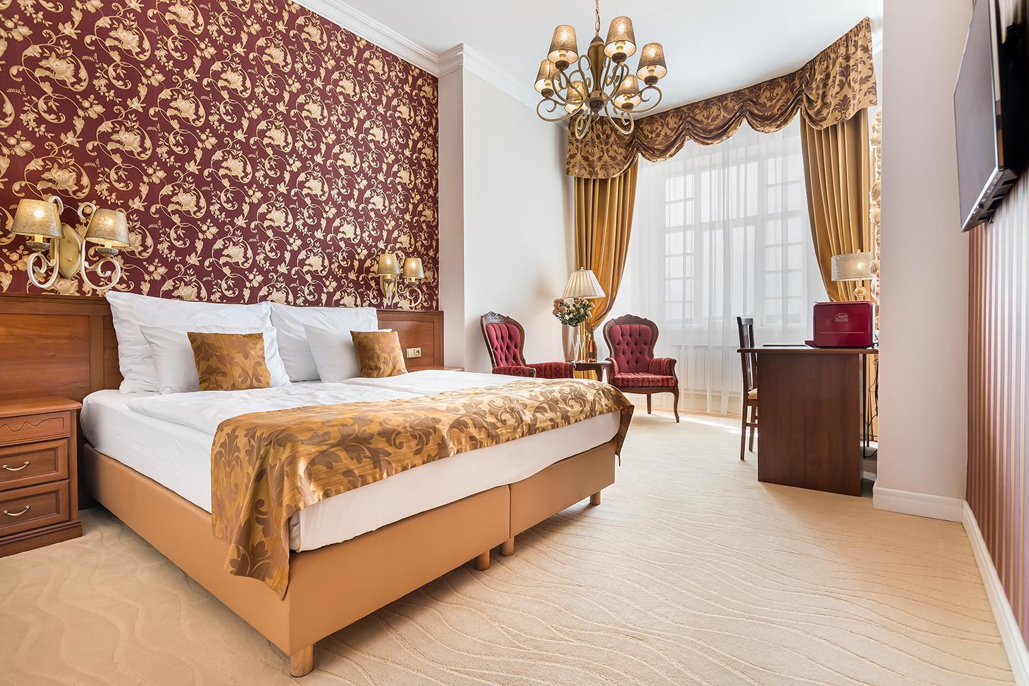 Hotel Katerina 兹诺伊莫 外观 照片