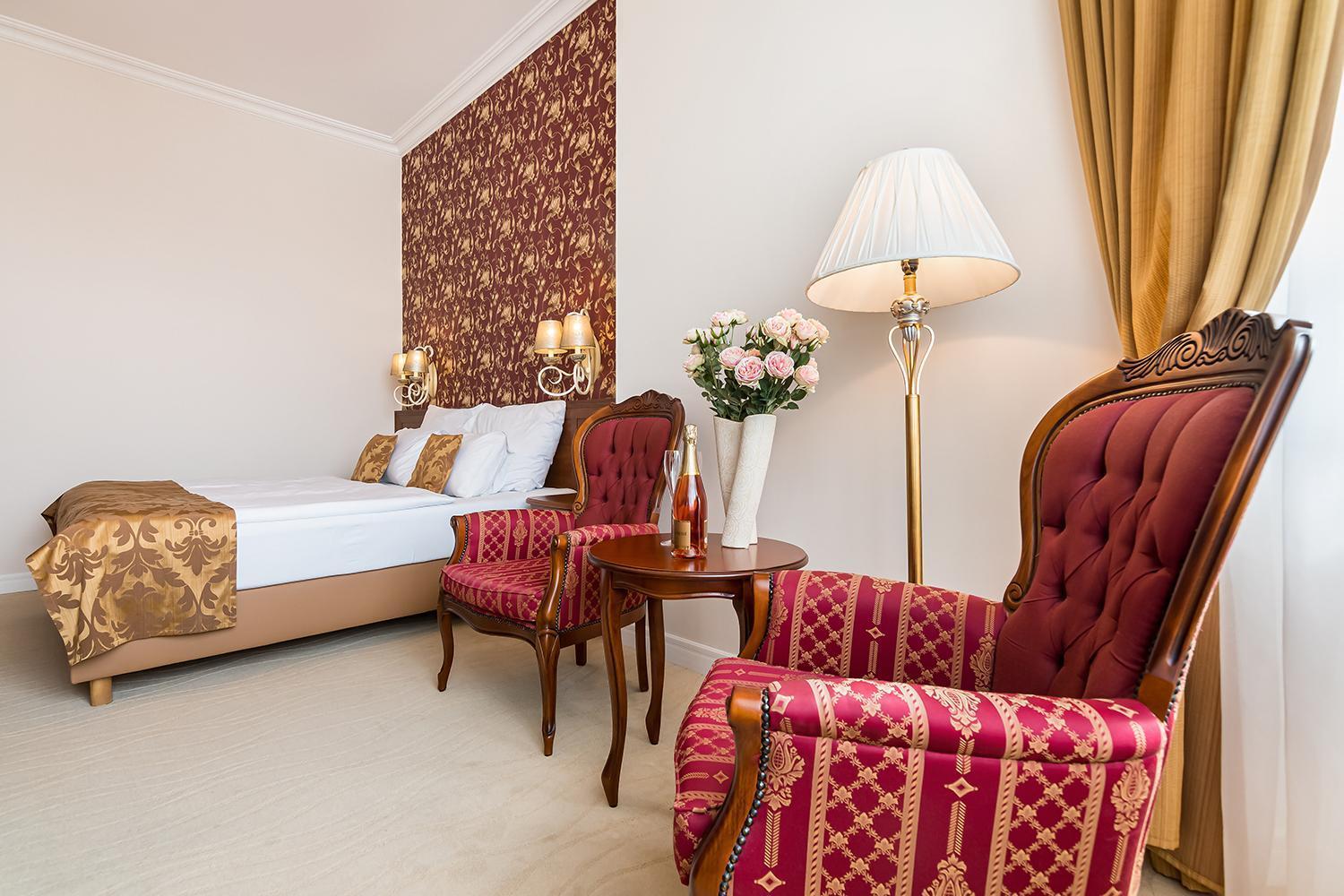 Hotel Katerina 兹诺伊莫 外观 照片