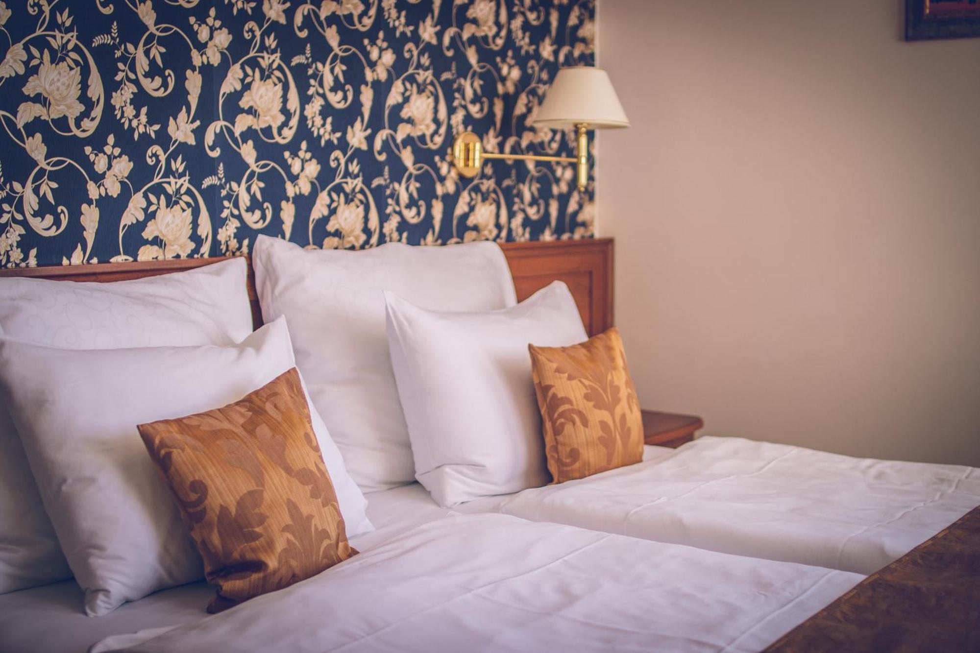 Hotel Katerina 兹诺伊莫 外观 照片